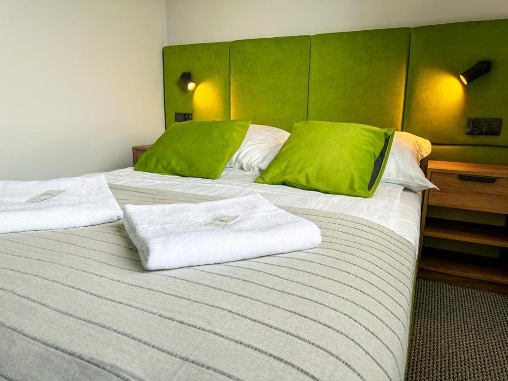 Hotel Czerwone Korale Cielimowo Kültér fotó