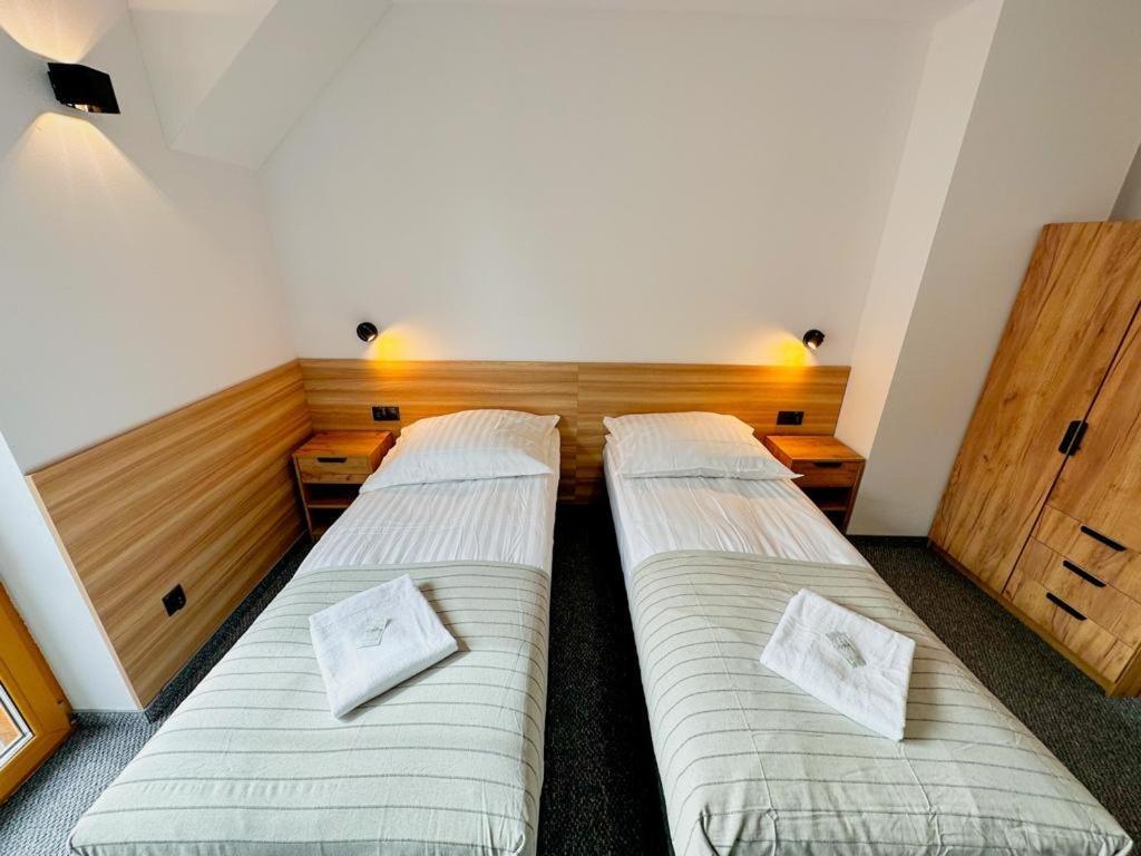 Hotel Czerwone Korale Cielimowo Kültér fotó
