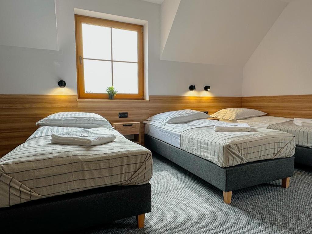 Hotel Czerwone Korale Cielimowo Kültér fotó