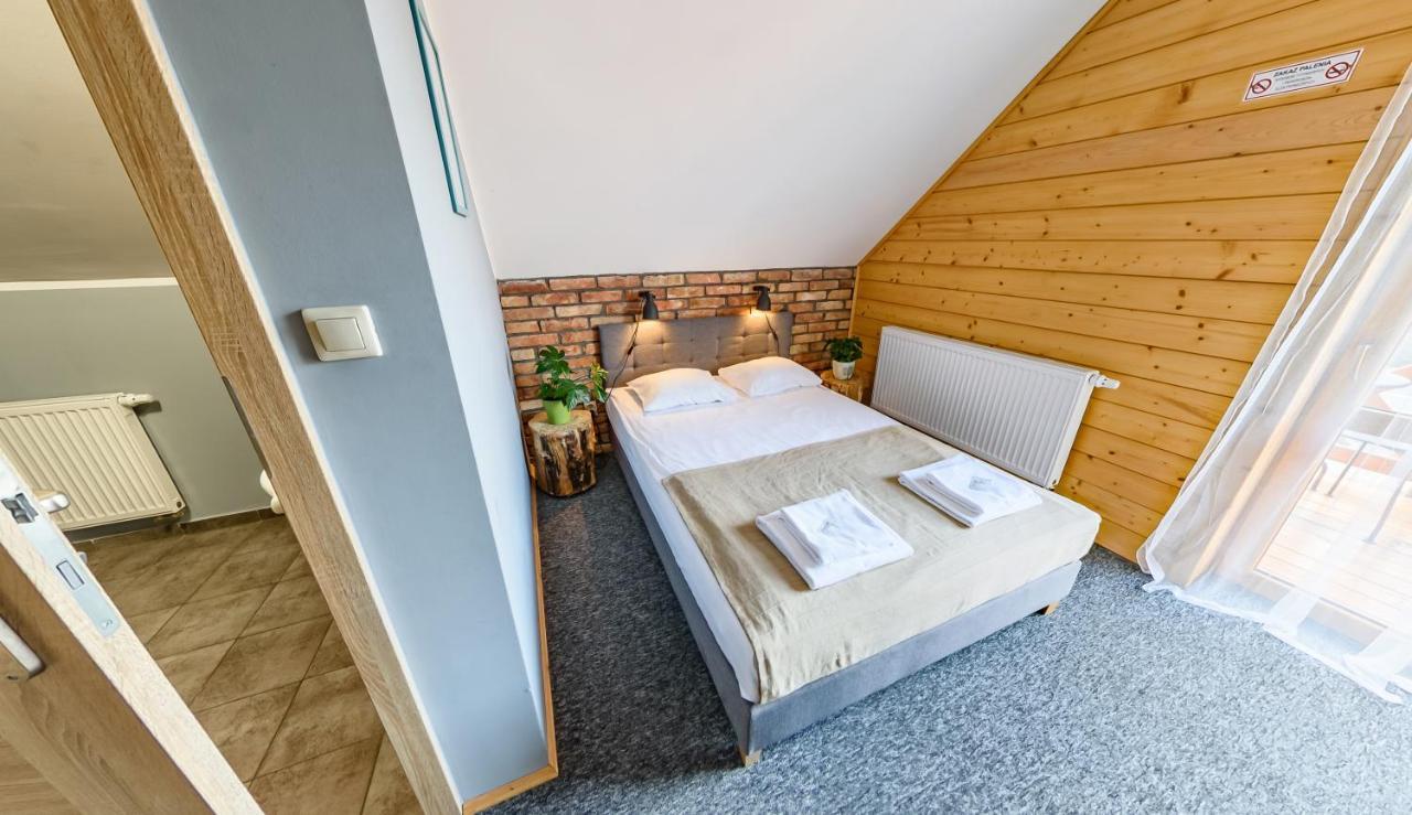 Hotel Czerwone Korale Cielimowo Kültér fotó